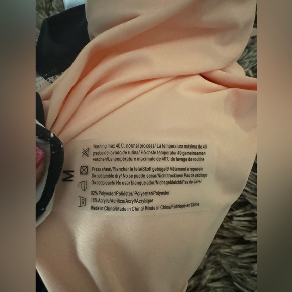 PINK & BLACK 1940S HOLLOW WAIST PATCHWORK SWIMSUIT - Picture 4 of 4